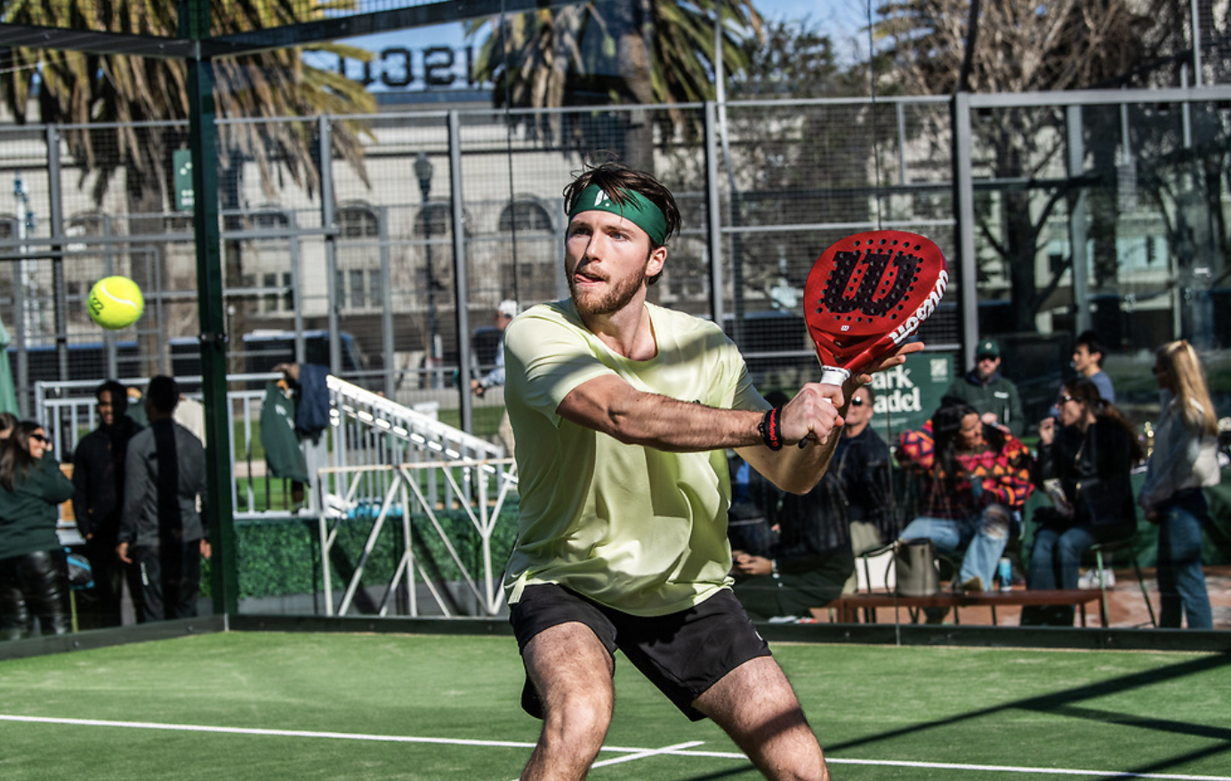 Padel action